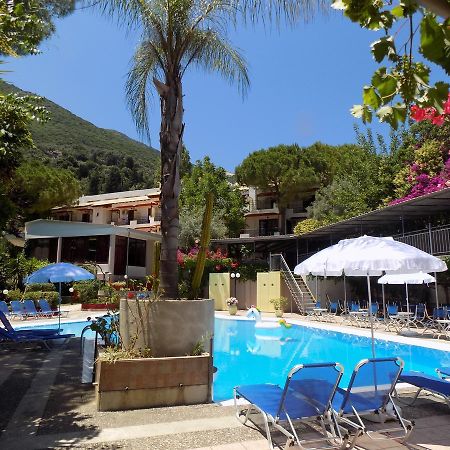 Lefkas Blue Hotel Nikiana Esterno foto