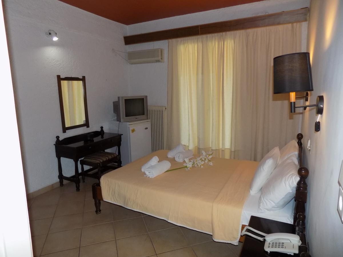 Lefkas Blue Hotel Nikiana Esterno foto