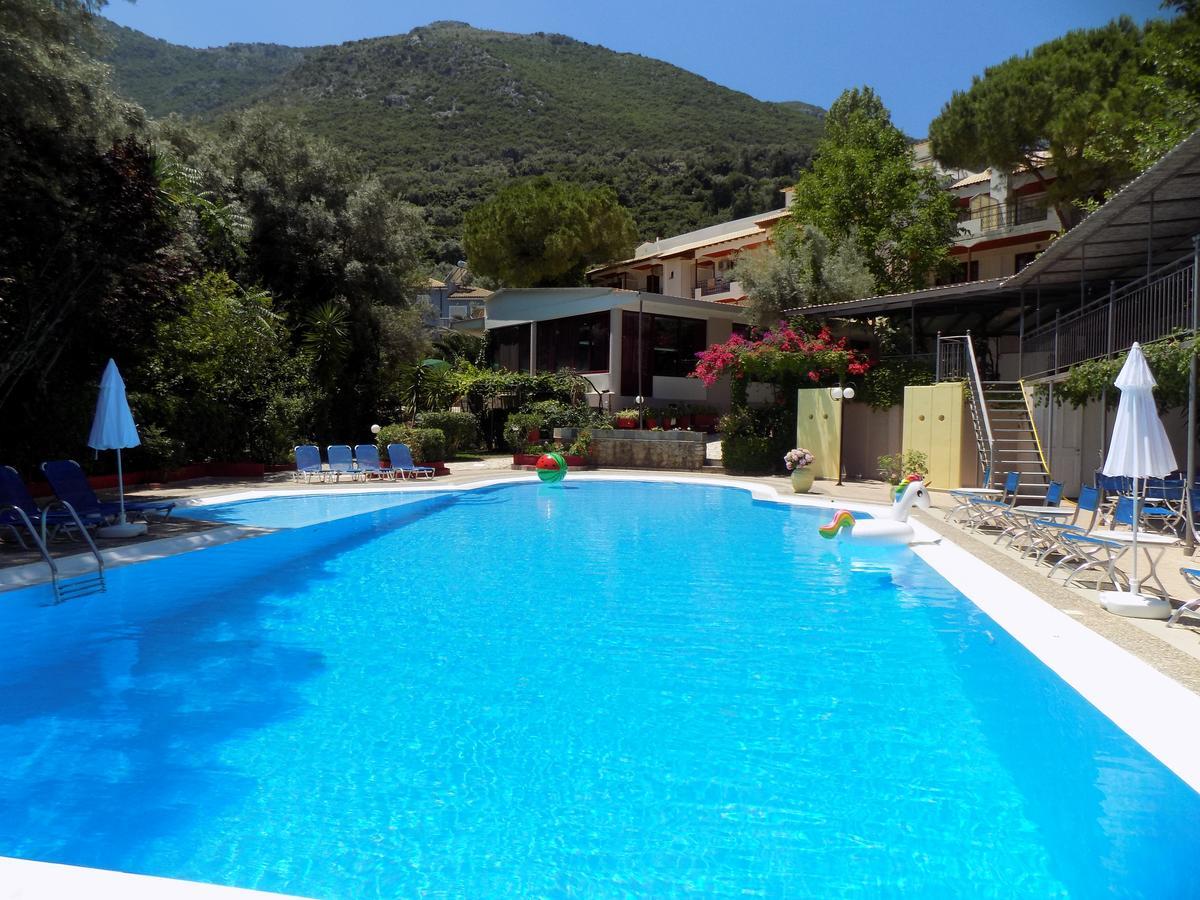 Lefkas Blue Hotel Nikiana Esterno foto
