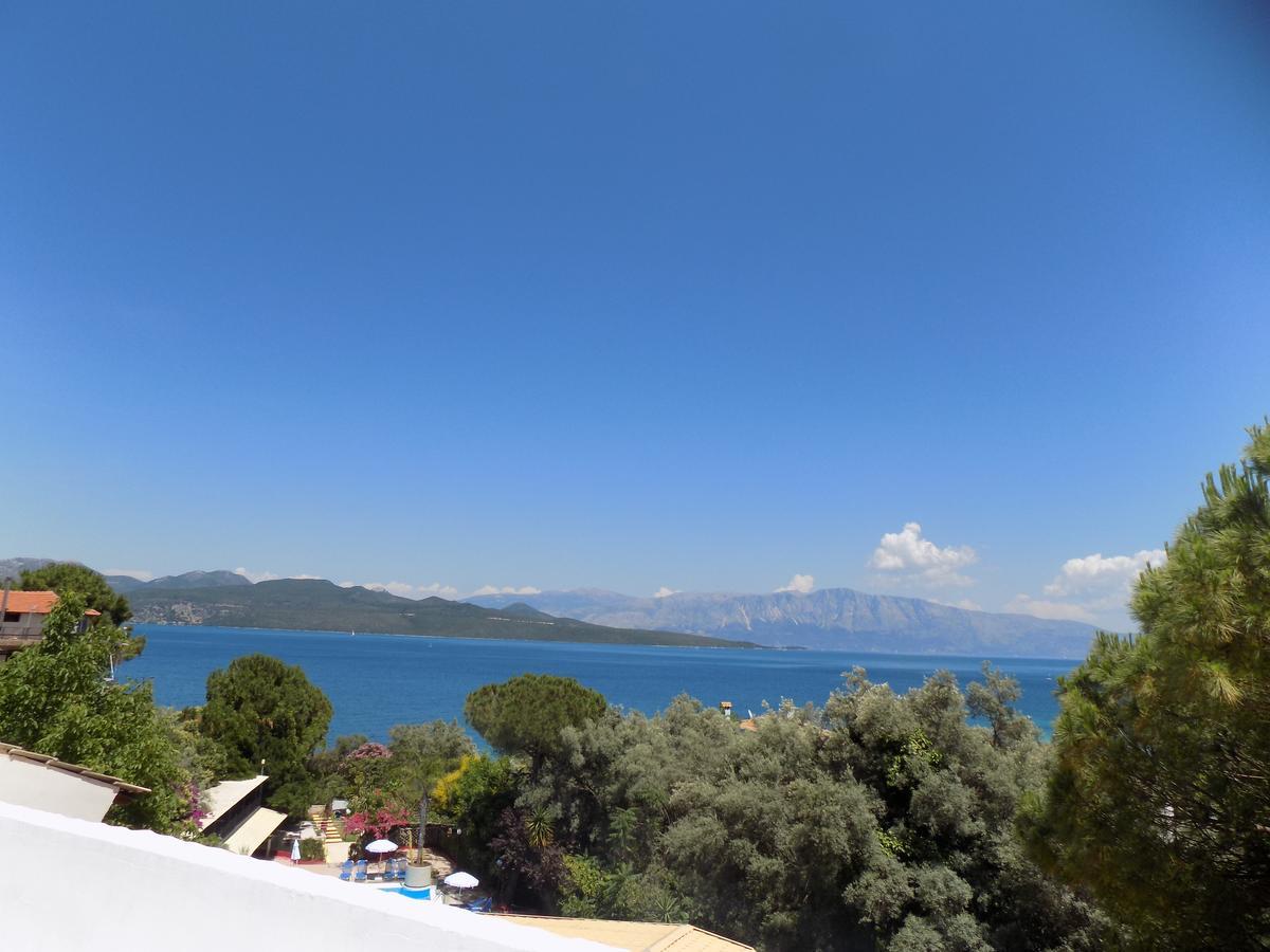 Lefkas Blue Hotel Nikiana Esterno foto