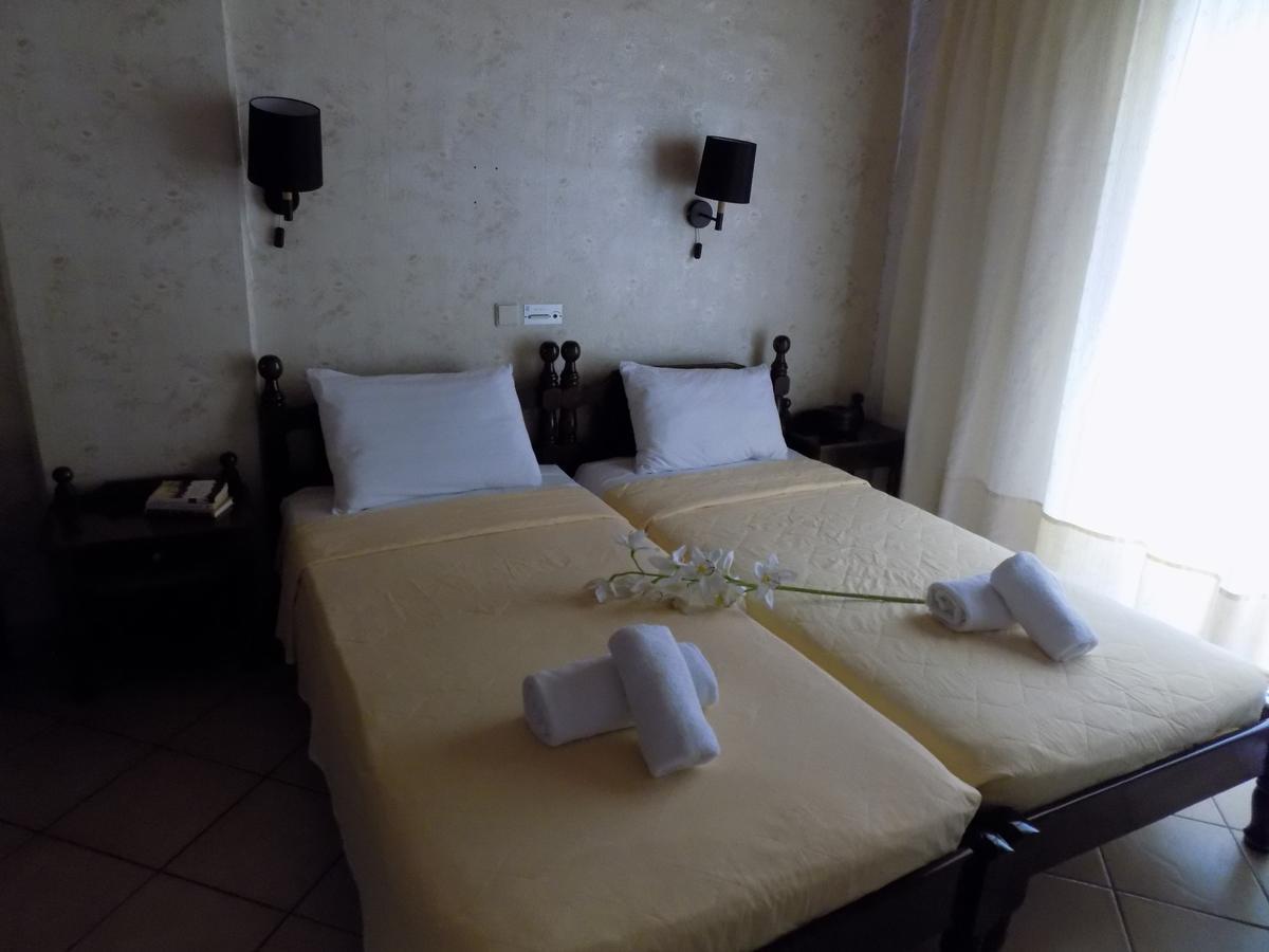 Lefkas Blue Hotel Nikiana Esterno foto