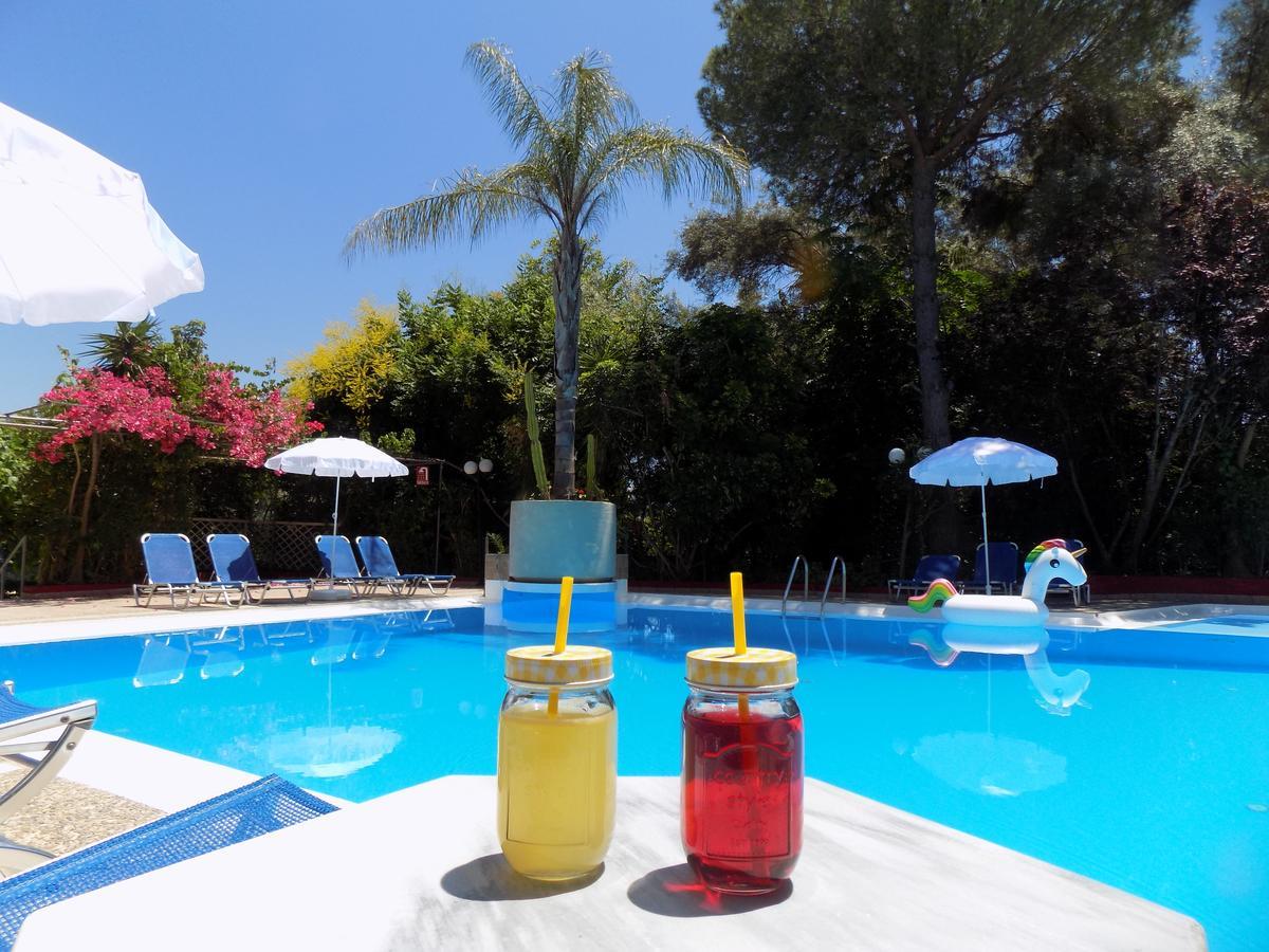 Lefkas Blue Hotel Nikiana Esterno foto