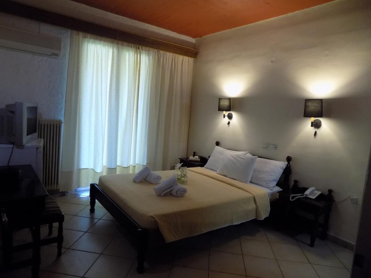 Lefkas Blue Hotel Nikiana Esterno foto