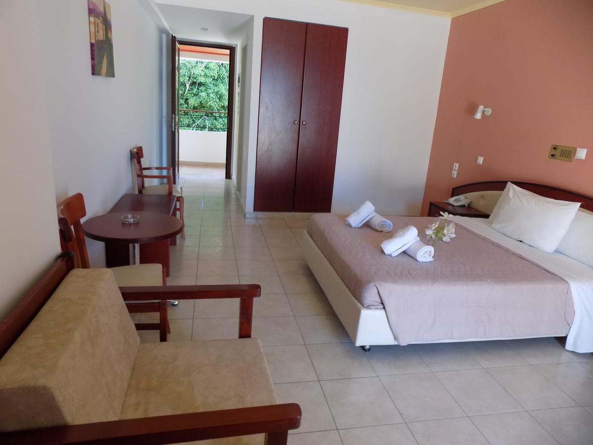 Lefkas Blue Hotel Nikiana Esterno foto