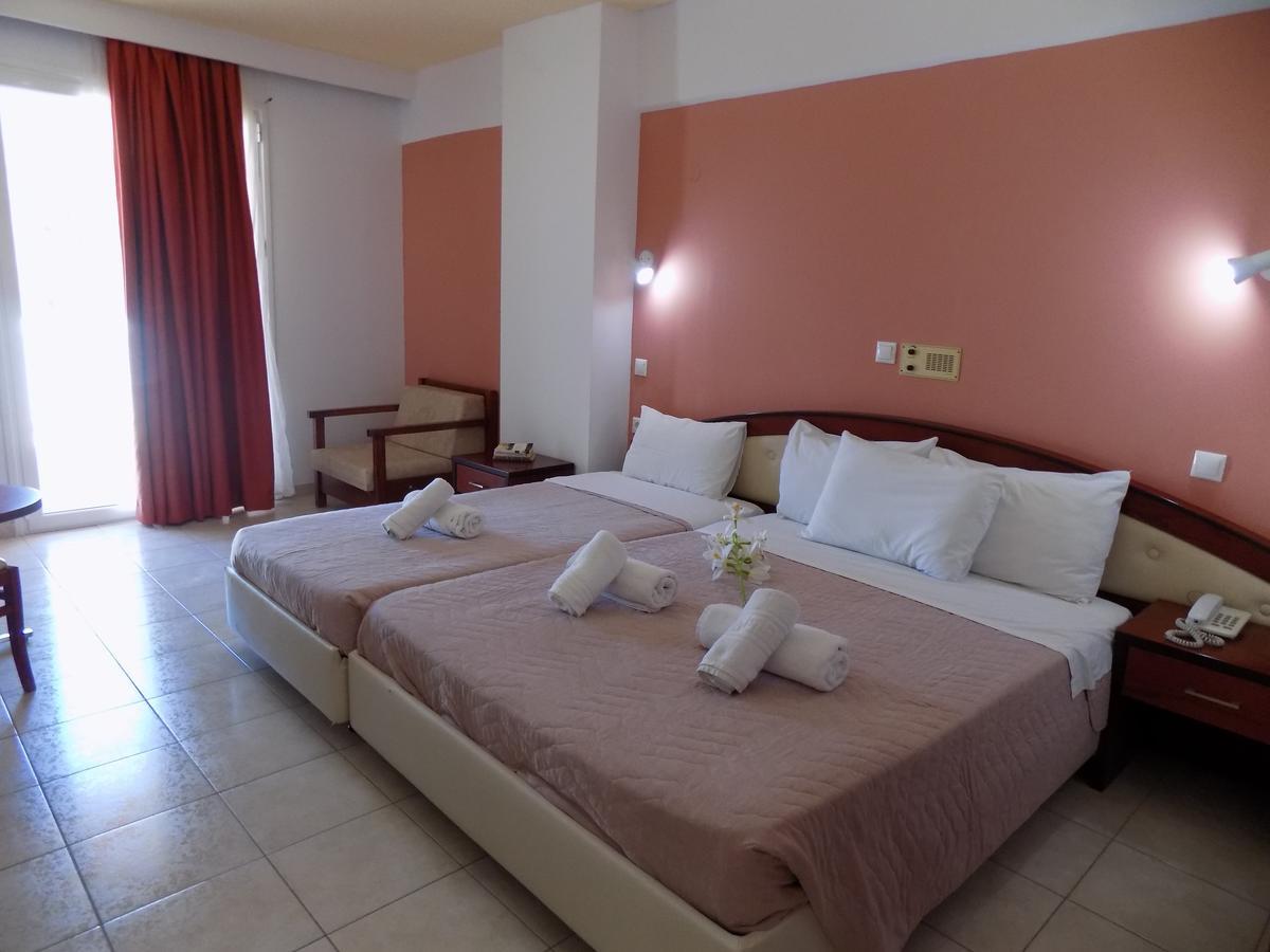 Lefkas Blue Hotel Nikiana Esterno foto