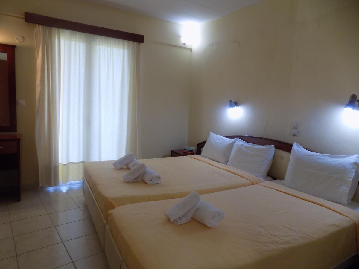 Lefkas Blue Hotel Nikiana Esterno foto