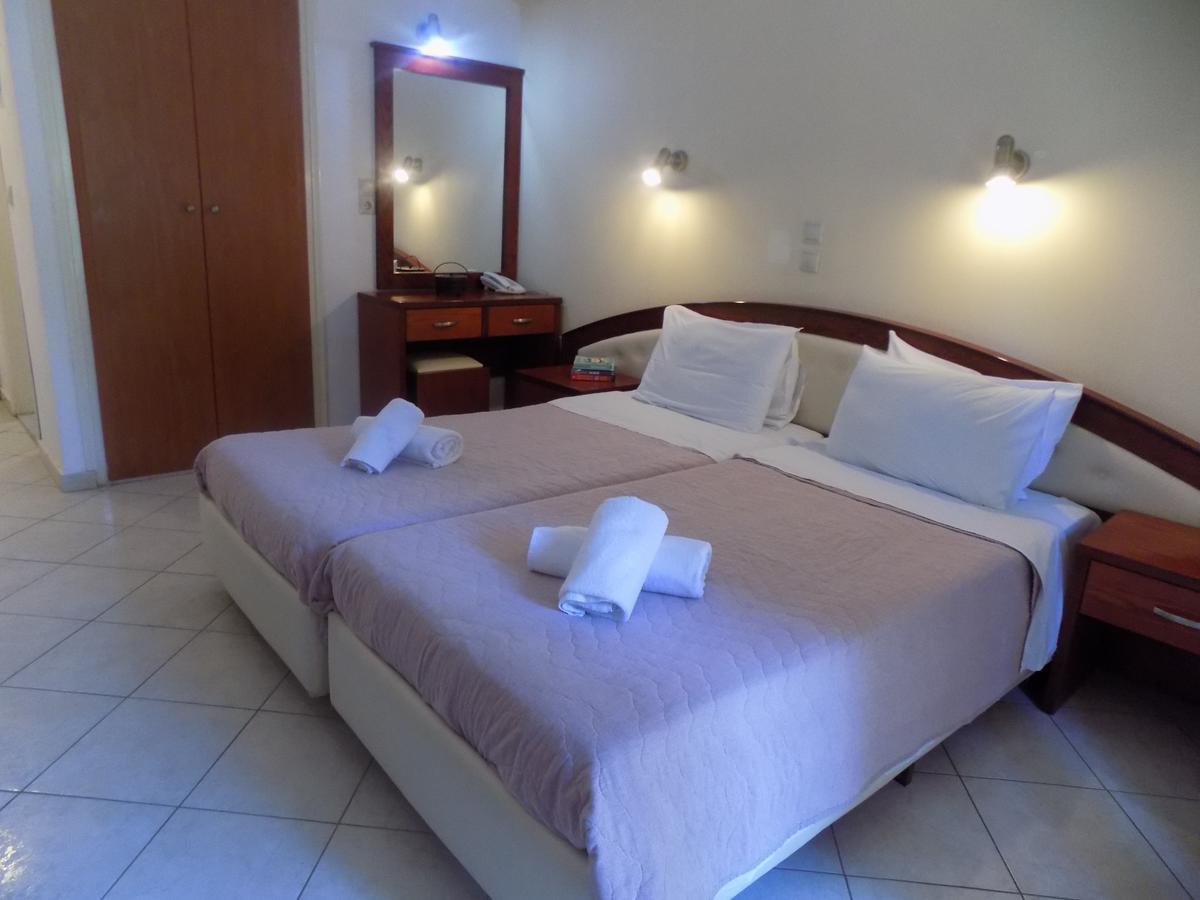 Lefkas Blue Hotel Nikiana Esterno foto