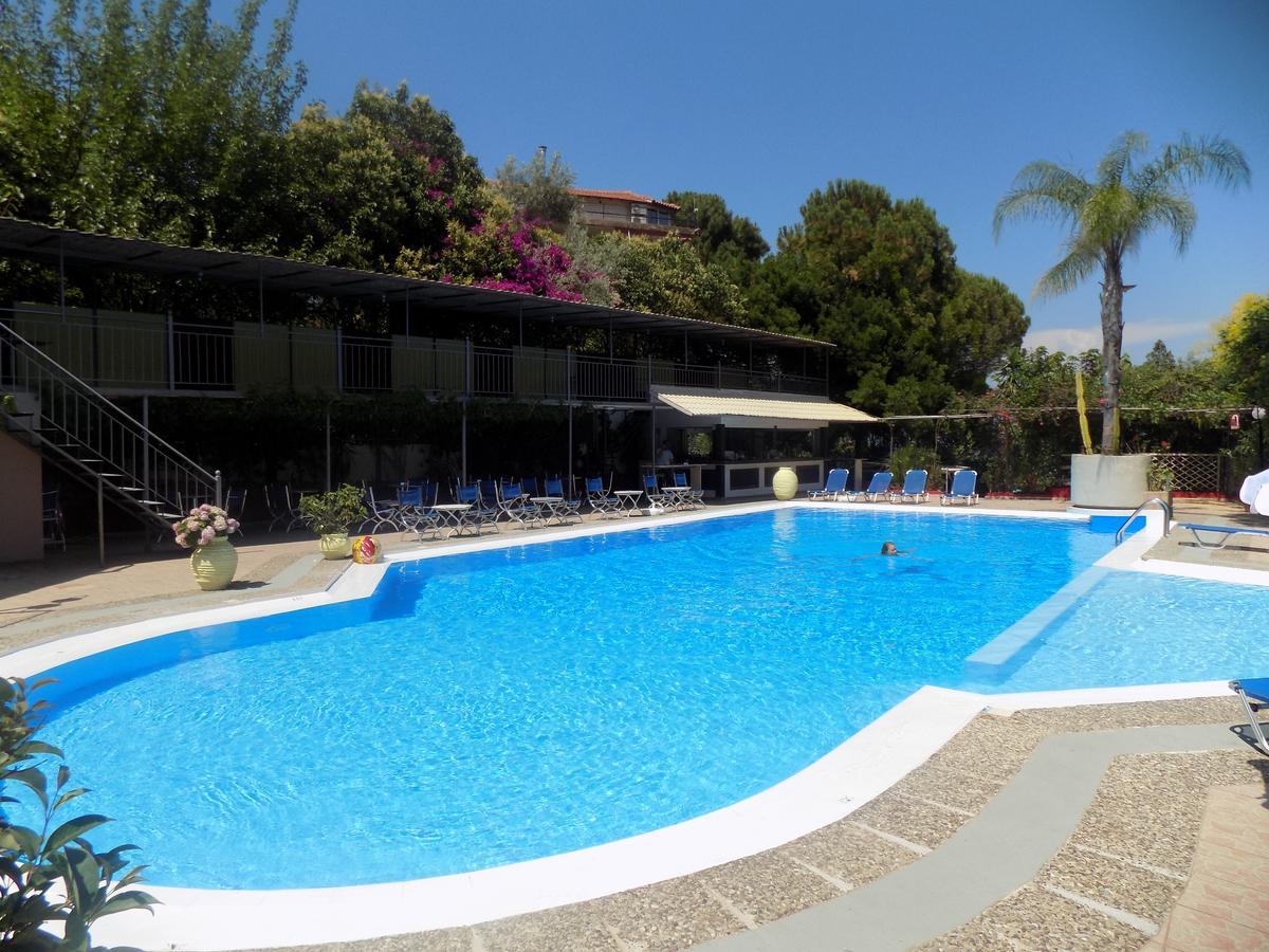 Lefkas Blue Hotel Nikiana Esterno foto