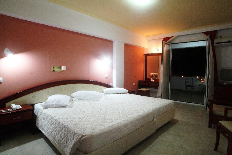 Lefkas Blue Hotel Nikiana Esterno foto